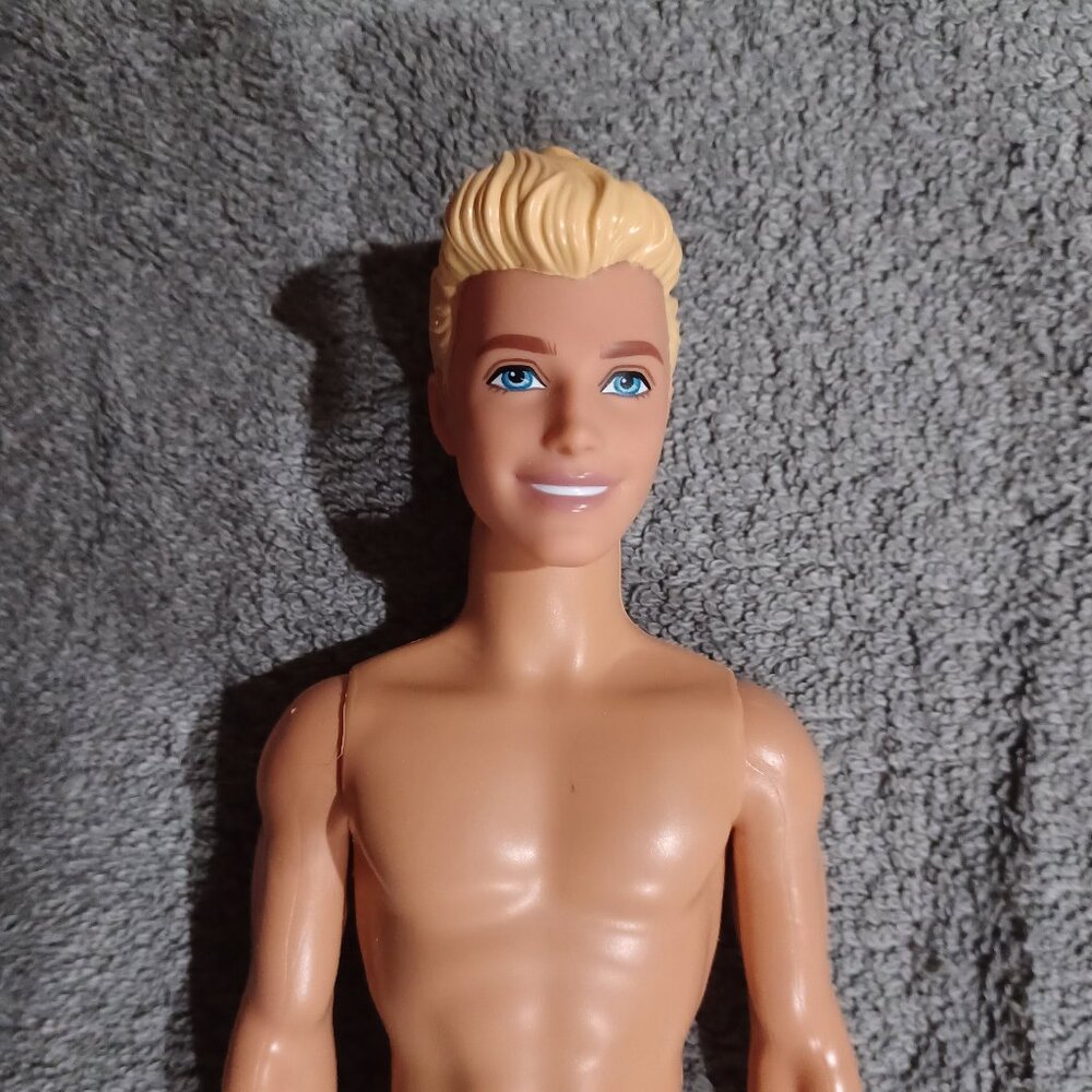 KEN smiling Barbie Fashionistas #226 Ken doll only out of box no accessories
